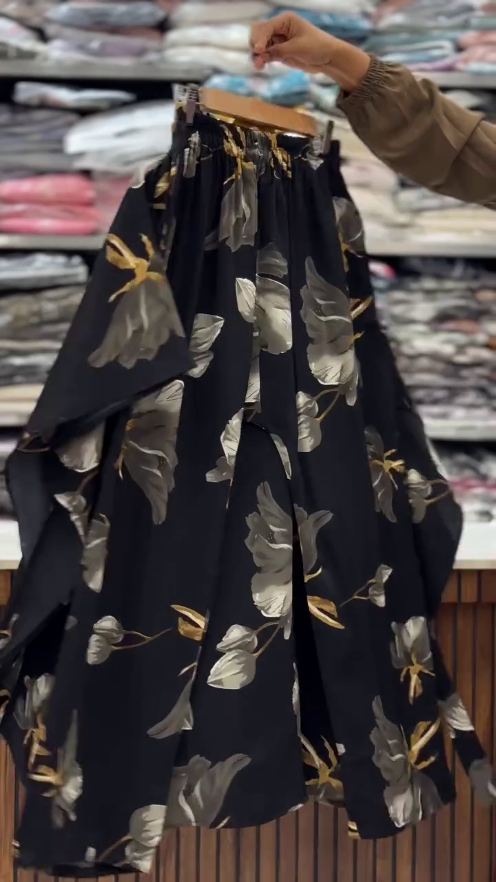 Dark Floral Elegance – Classy & Stylish - Image 4